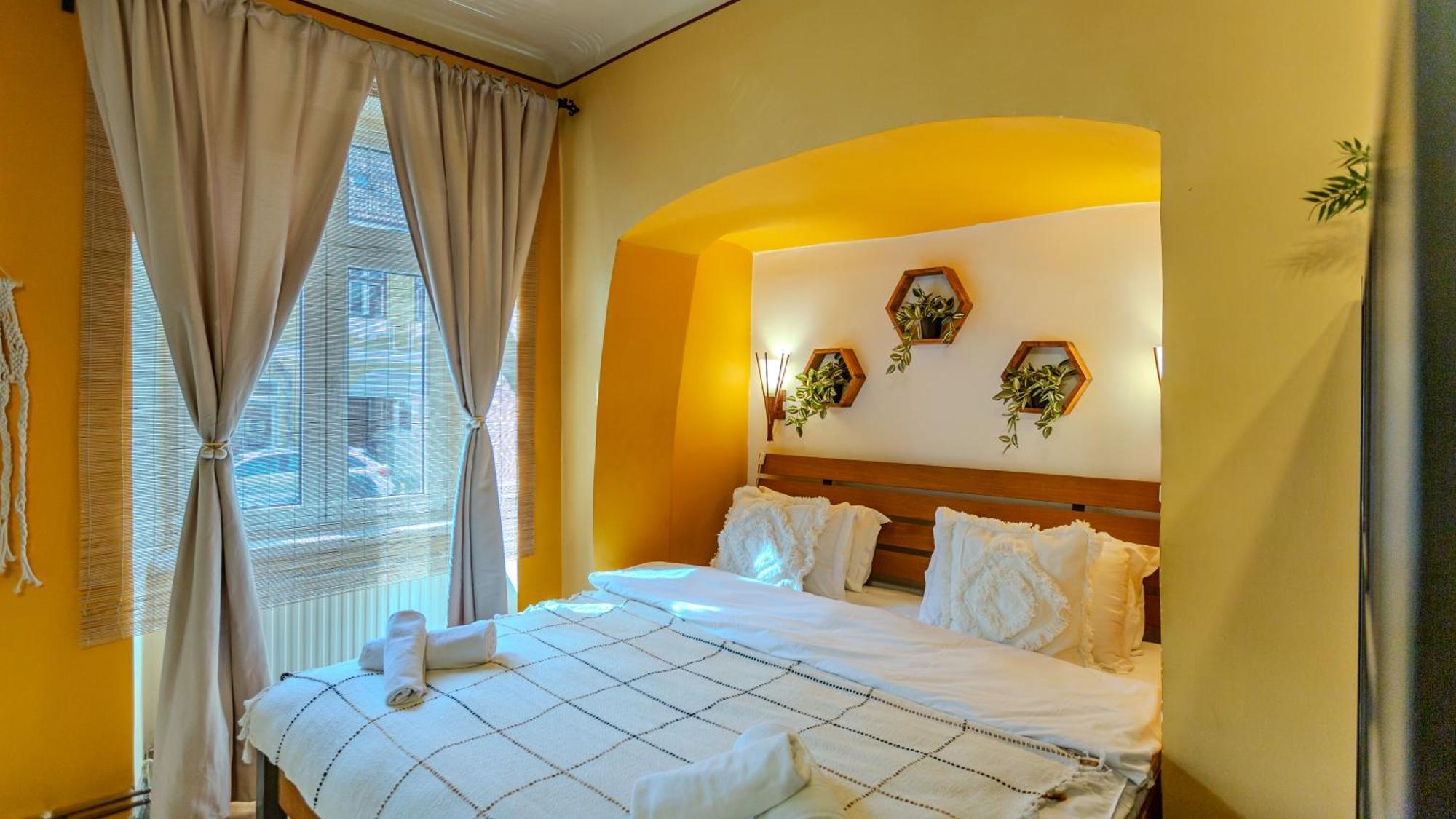 Tree House-Old Town Brasov Apartment Exterior photo